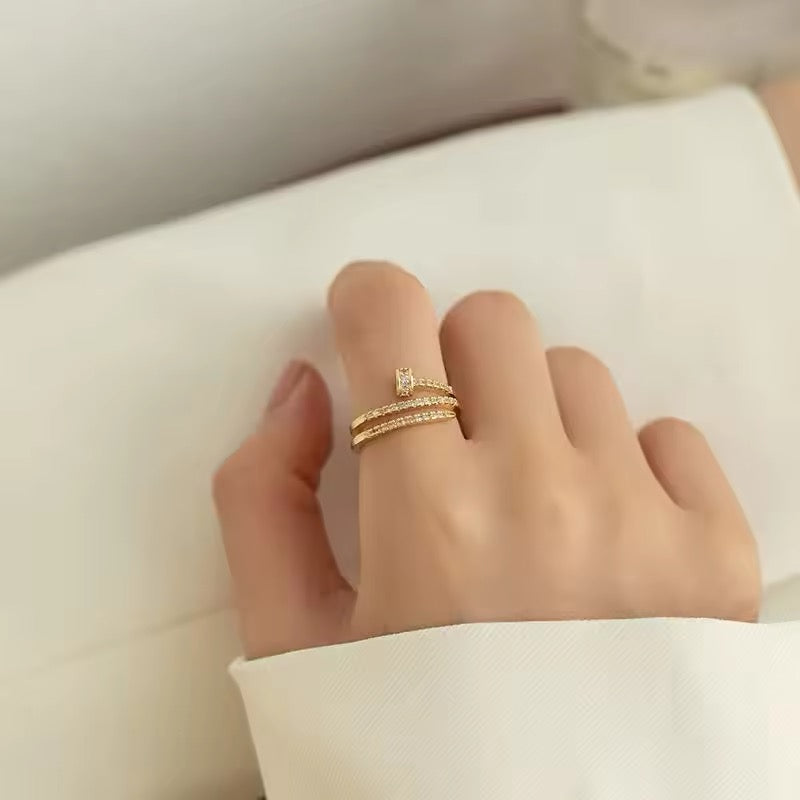 Sade | Zirkonia Ring in Gold - Ezouna