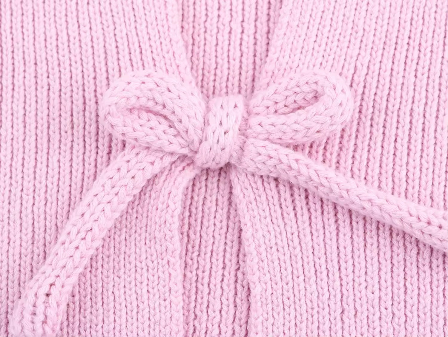 Feiner Strick-Cardigan mit Schleifendetail