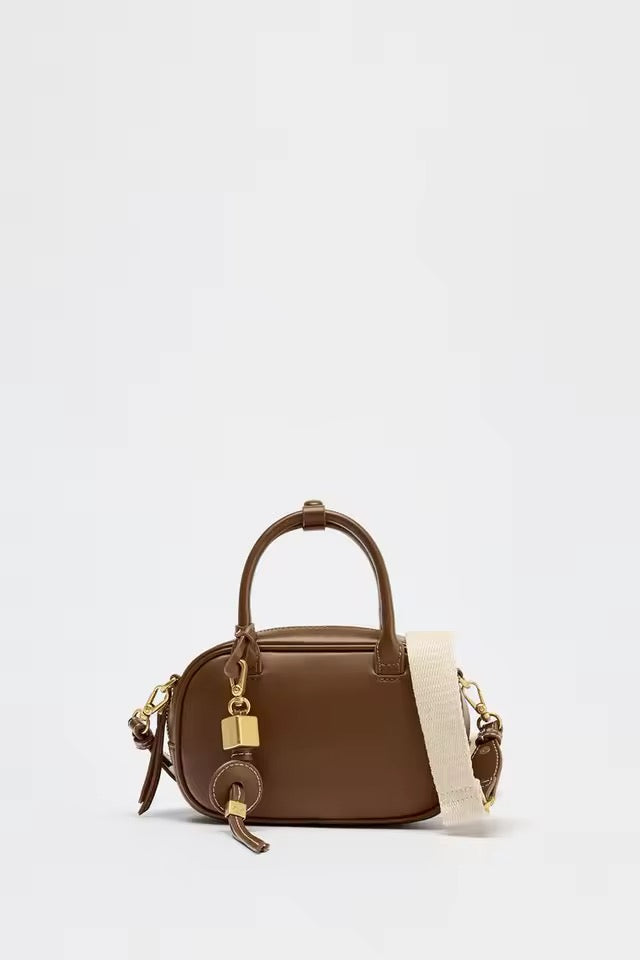 Trendige Herbsttasche 2025 in Braun
