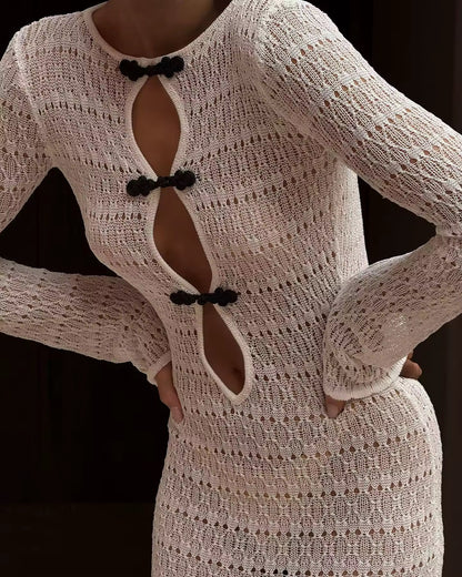 Detailansicht der Cut-Outs und Verschlüsse des Arielle Maxikleids in Weiß von Ezouna für Damen 