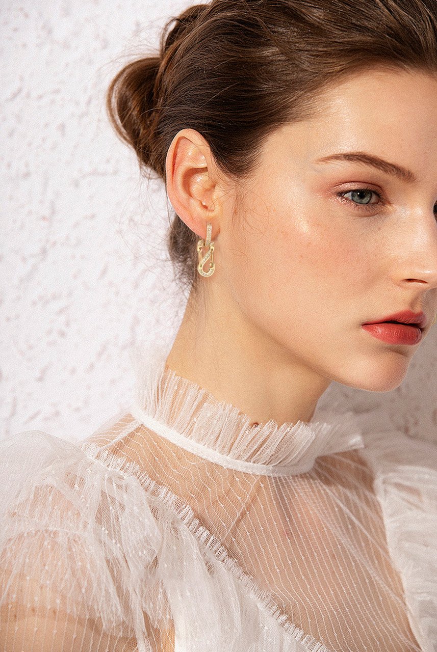 Luna Twist | Goldene Zirkonia Ohrringe mit 14K Vergoldung